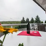 Obst- Und Gomeringer Apartament