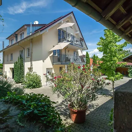 Apartman Obst- Und Gomeringer