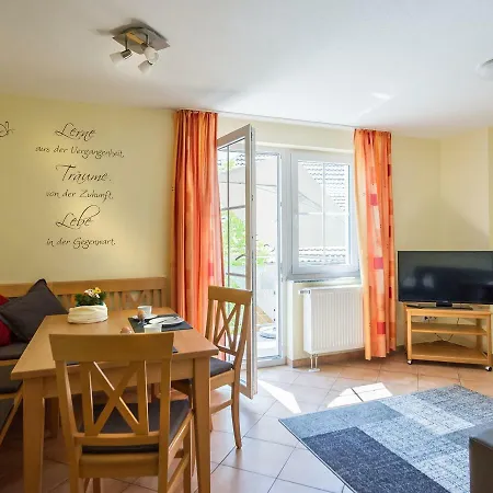 Obst- Und Gomeringer Apartment Immenstaad am Bodensee