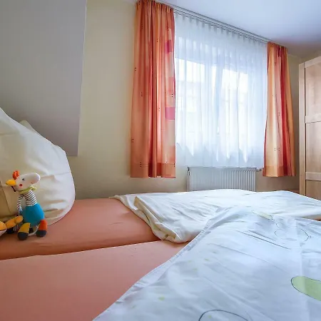 Obst- Und Gomeringer Apartment *